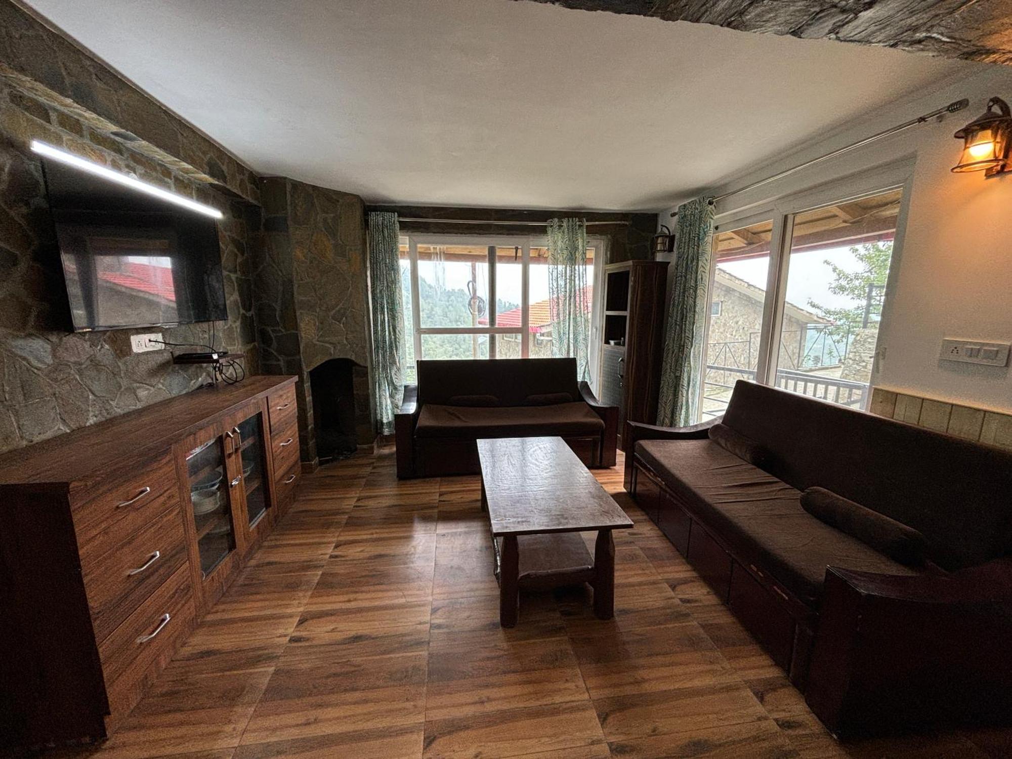 Indus Valley Mukteshwar Villa Ngoại thất bức ảnh