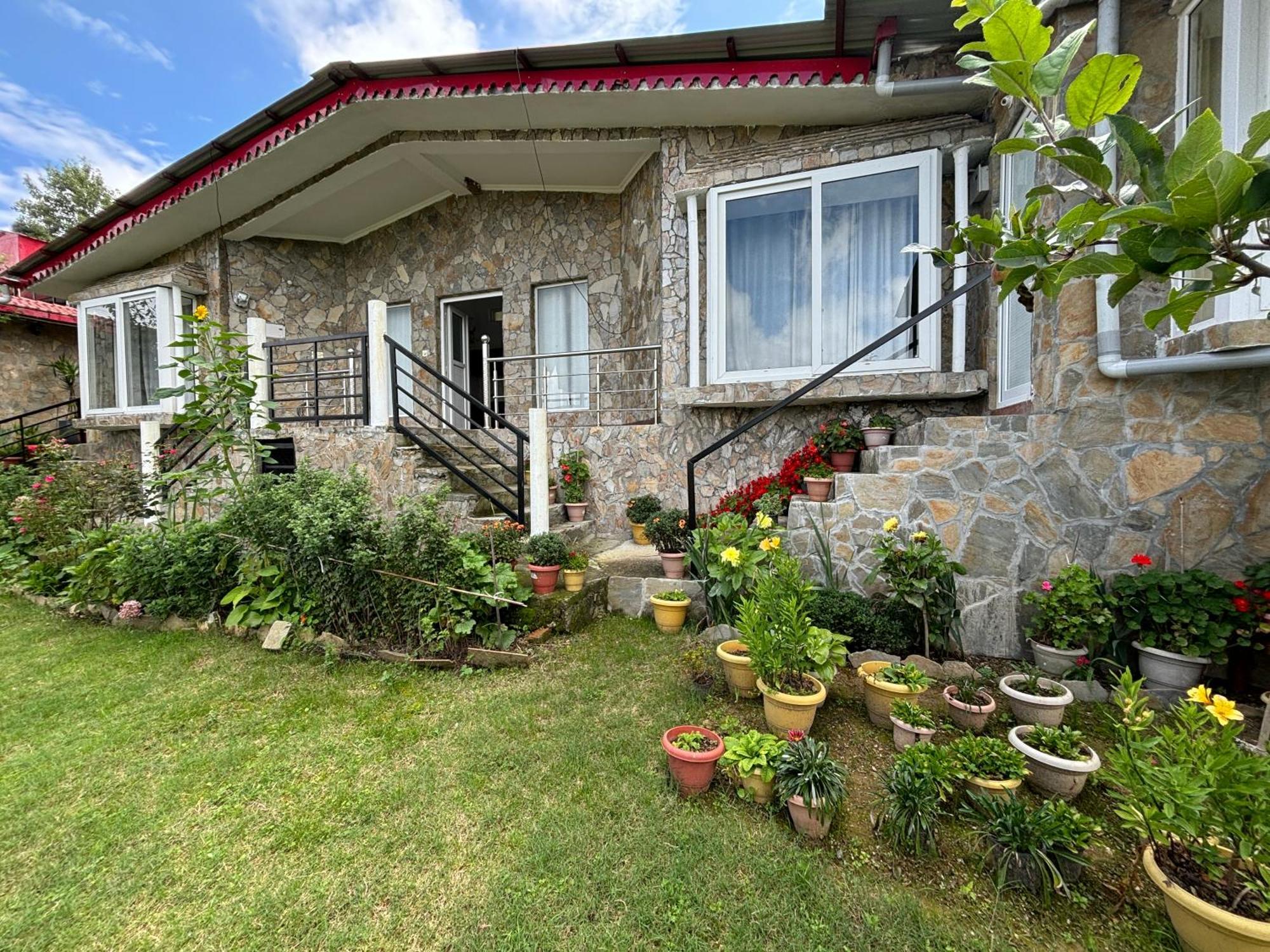 Indus Valley Mukteshwar Villa Ngoại thất bức ảnh