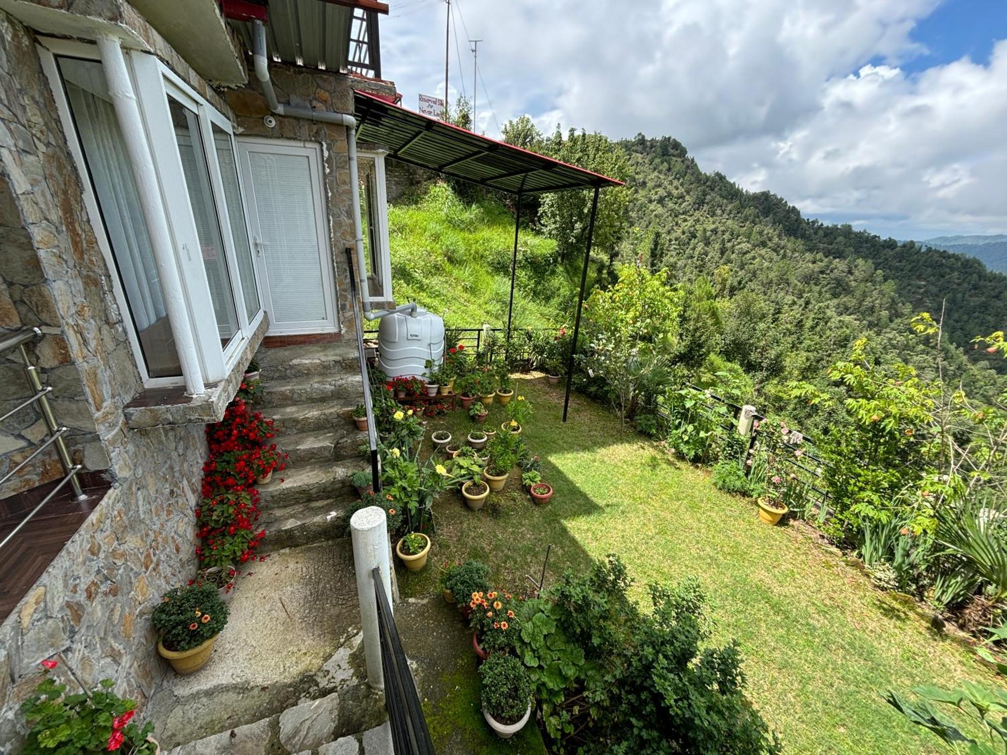 Indus Valley Mukteshwar Villa Ngoại thất bức ảnh