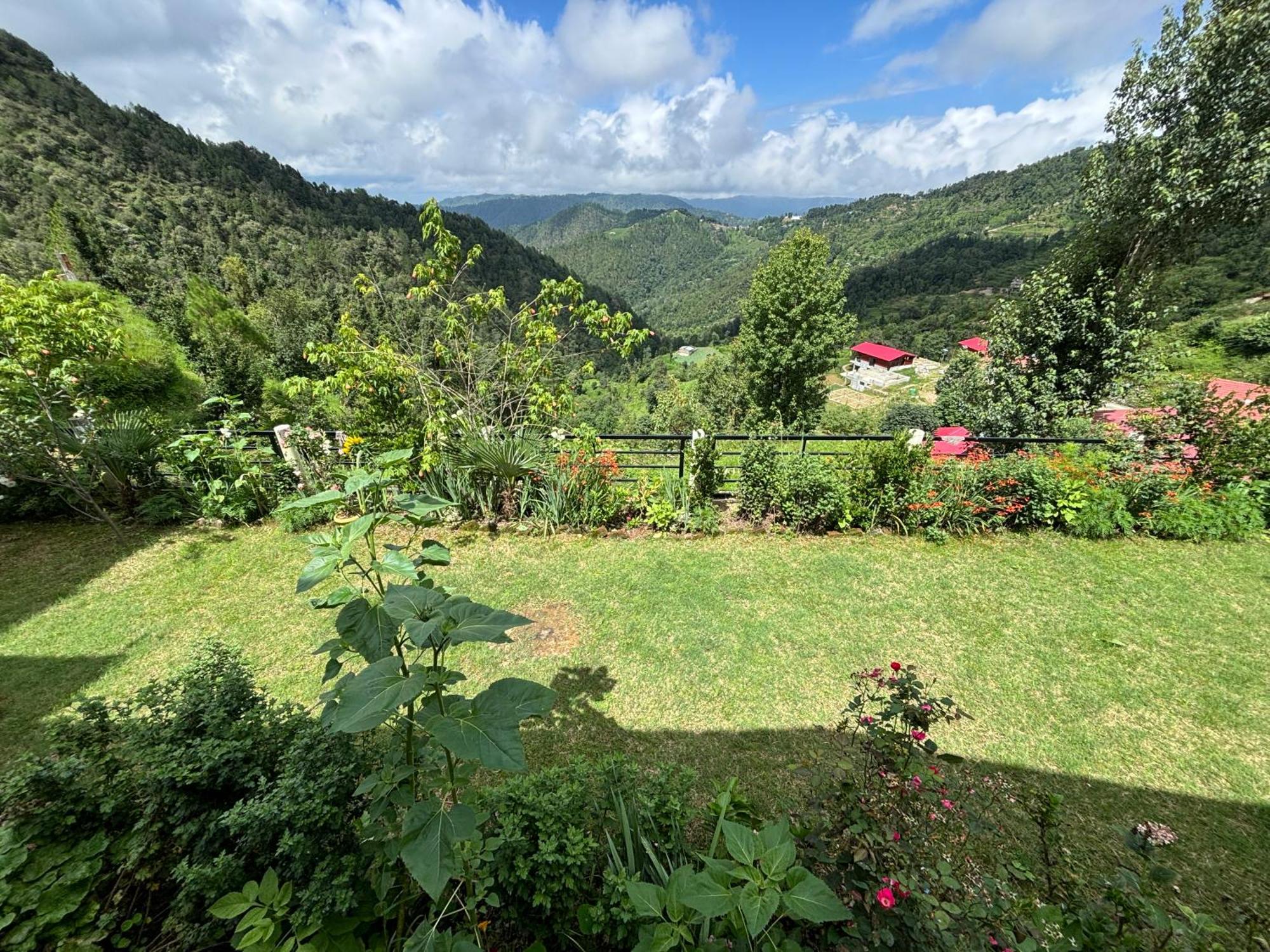 Indus Valley Mukteshwar Villa Ngoại thất bức ảnh