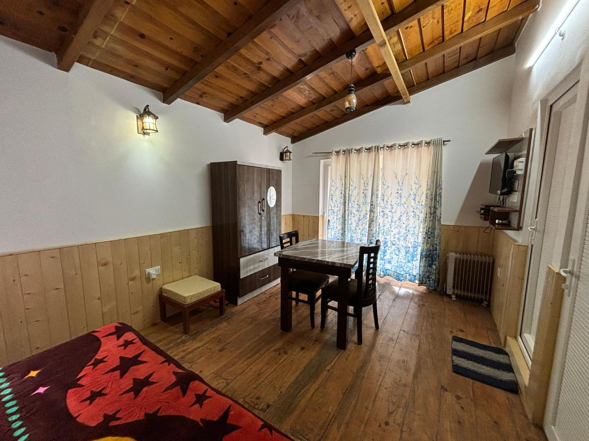 Indus Valley Mukteshwar Villa Ngoại thất bức ảnh