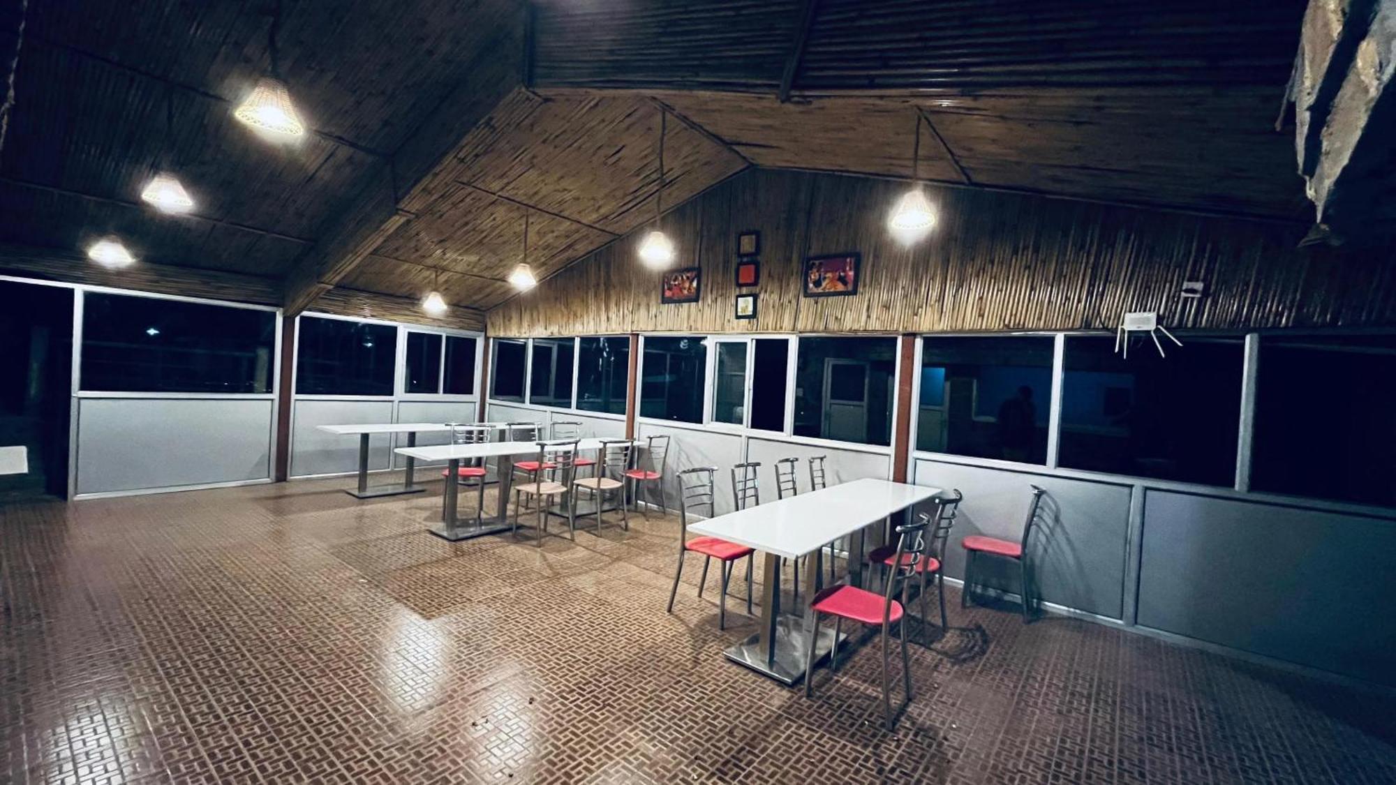 Indus Valley Mukteshwar Villa Ngoại thất bức ảnh